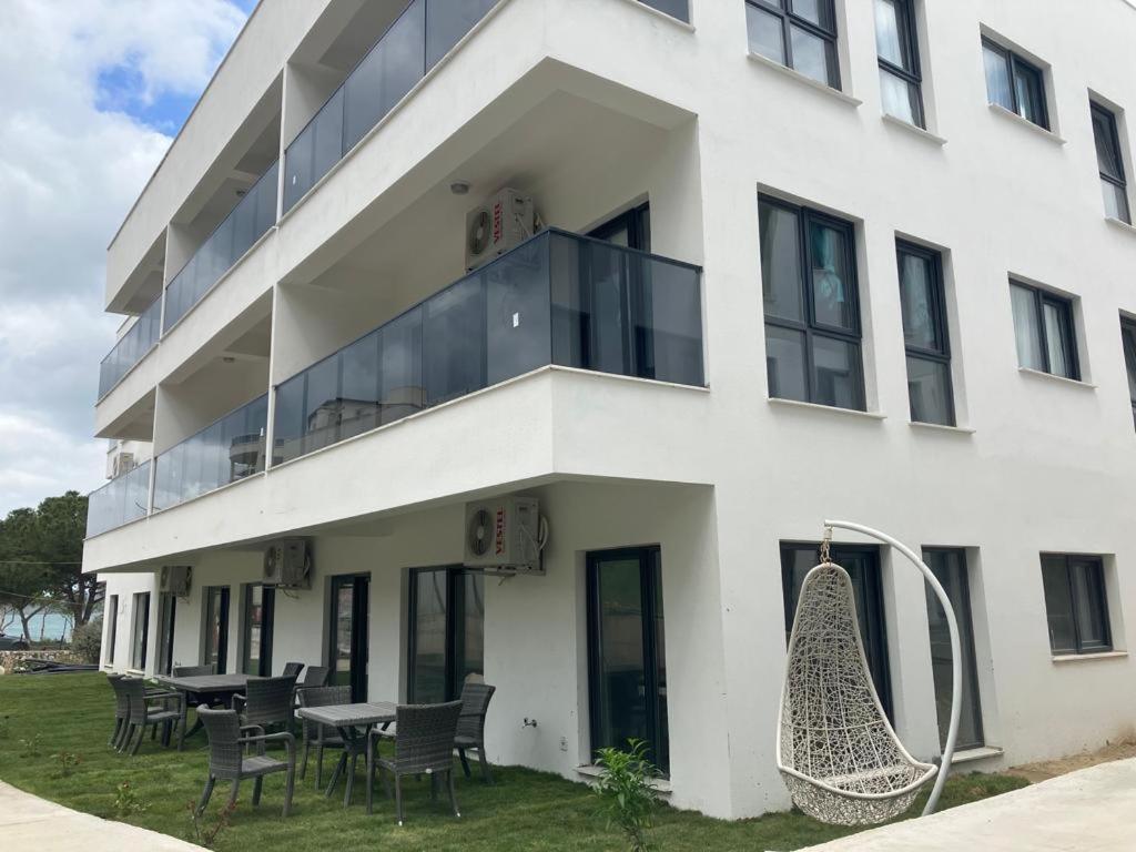 Sahil Aparts - Guelluek Aparthotel Milas Bagian luar foto